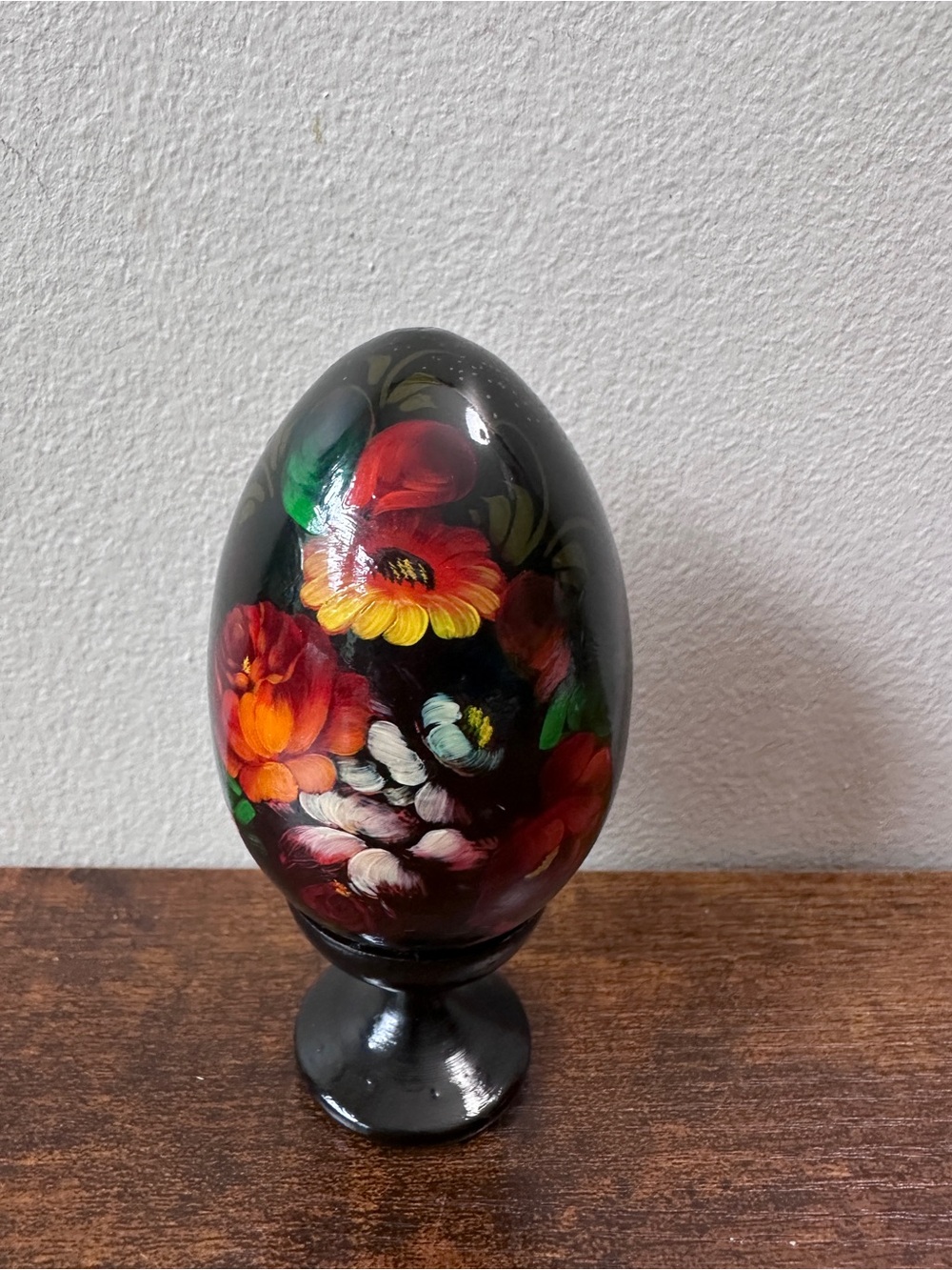 Vintage Hand Painted Black Lacquer Wooden Easter Egg On Stand Floral Folk Art